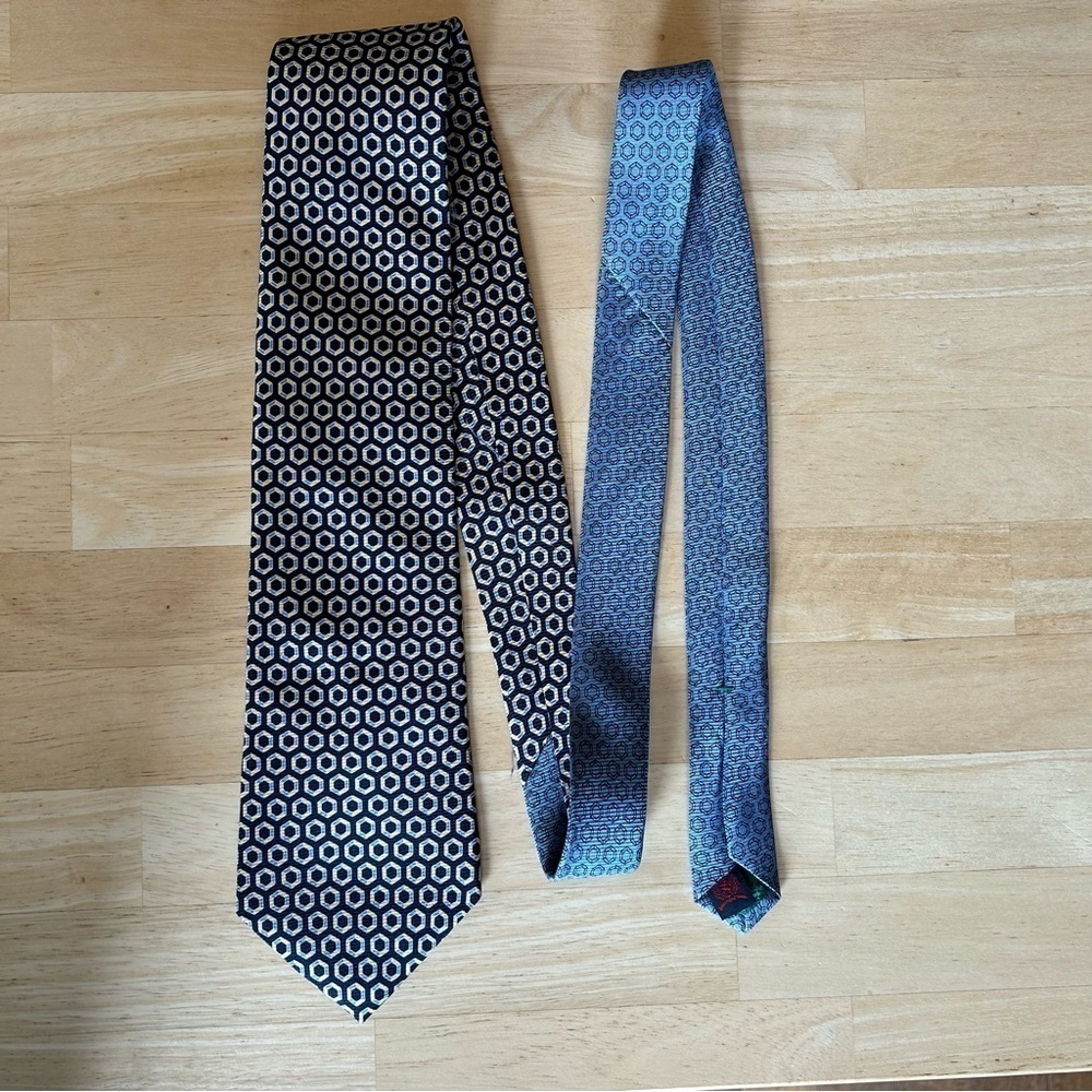 Tommy Hilfiger 100% Silk Tie
